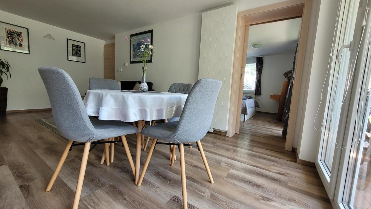 Apartma Julija Luce Ngoại thất bức ảnh